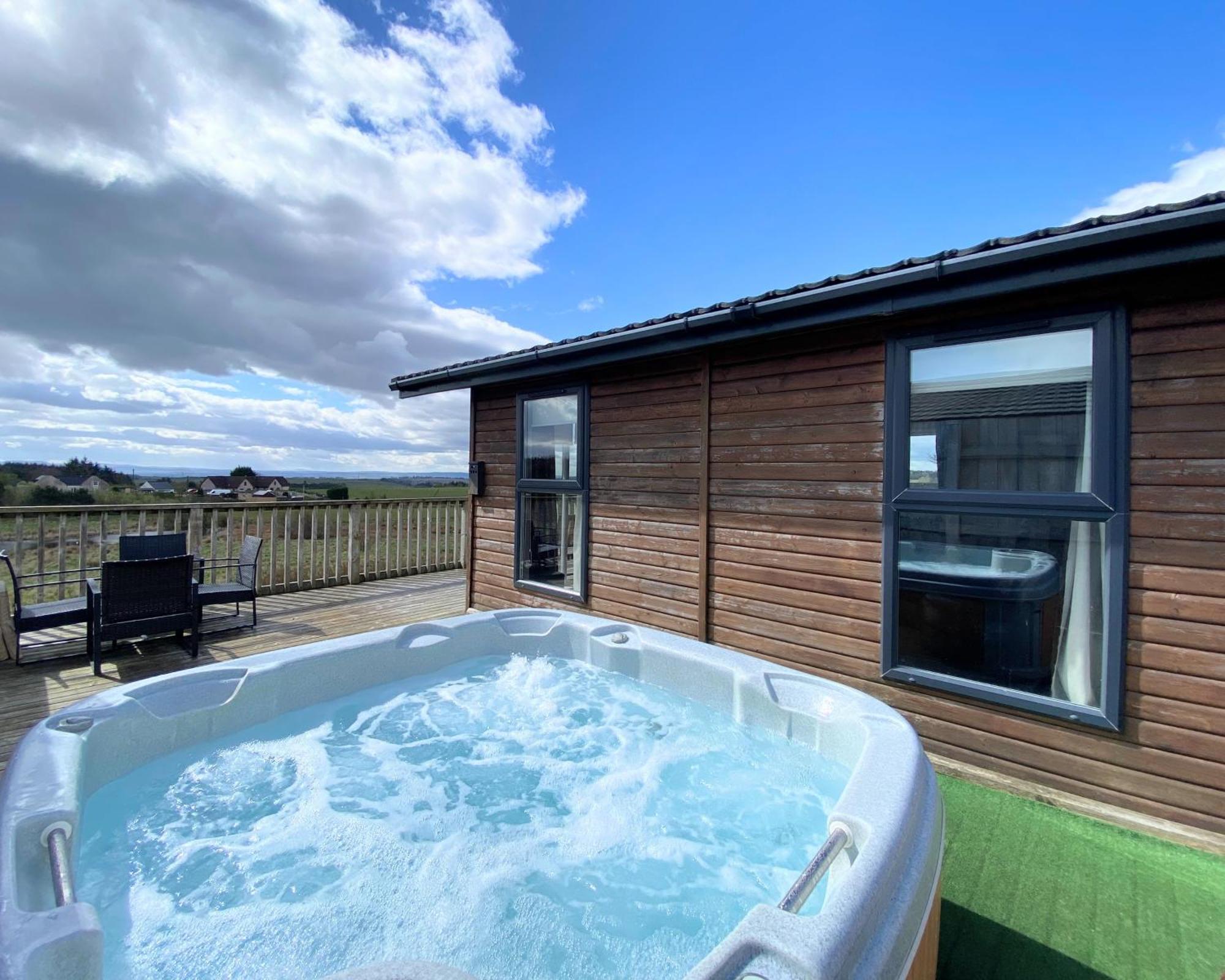 הוילה Kelty Benarty 11 With Private Hot Tub - Fife - Loch Leven - Lomond Hills - Pet Friendly מראה חיצוני תמונה